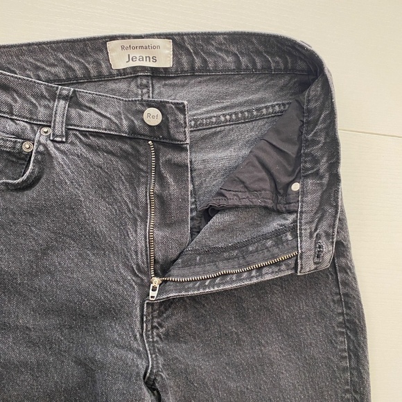 Reformation Women's High Rise Straight Leg Raw Hem Jeans Black Wash Size 27 - Picture 7 of 13
